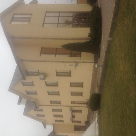 Tennis House Hotel Krasilovka Buitenkant foto